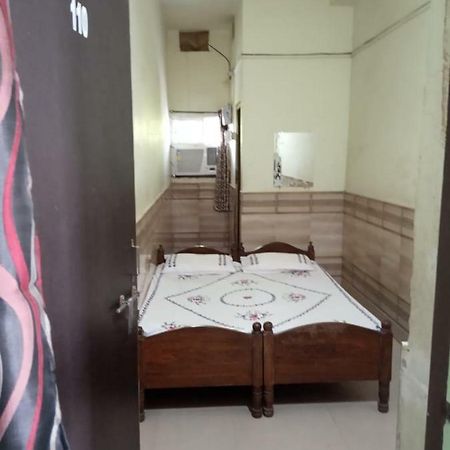 סמבאלפור Harkishan Lodge מראה חיצוני תמונה