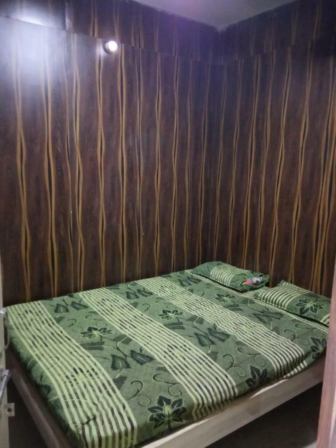 סמבאלפור Harkishan Lodge מראה חיצוני תמונה